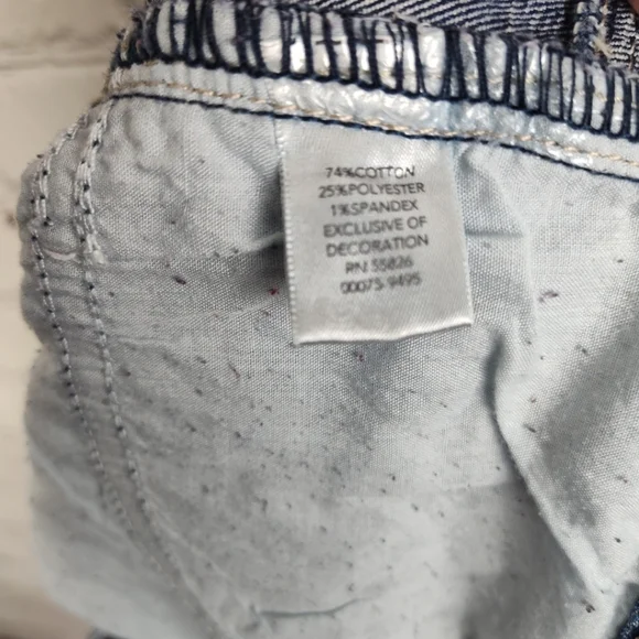 Christopher & Banks Petite Jeans Size 8P Embroidered Embellished Pocket - Picture 9 of 9